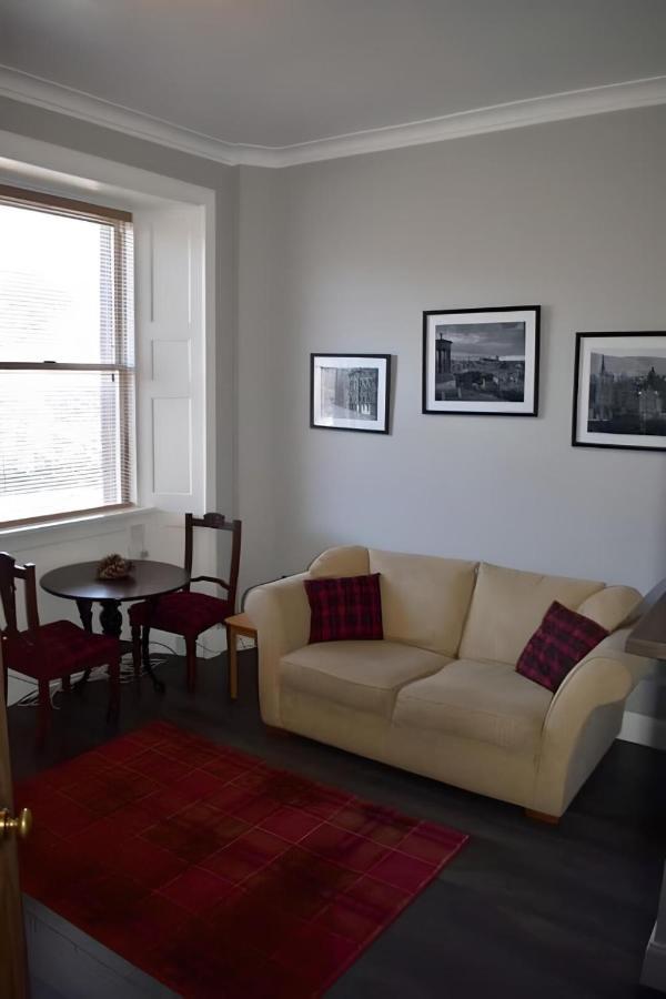 Edina Place -Lovely Central One Bedroom Apartment เอดินบะระ ภายนอก รูปภาพ